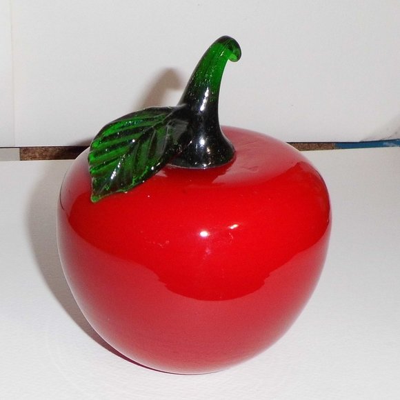 Glass Red Apple - Picture 4 of 5